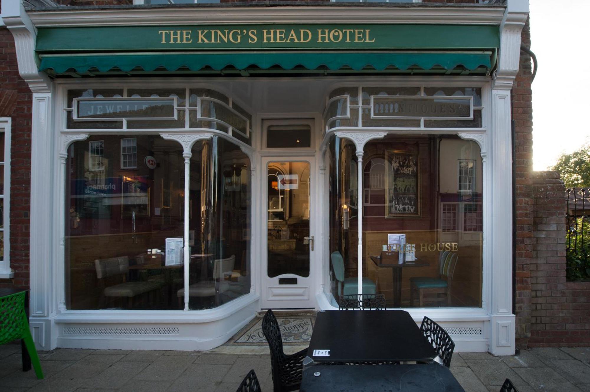 The King'S Head Hotel Wetherspoon 贝克尔斯 外观 照片