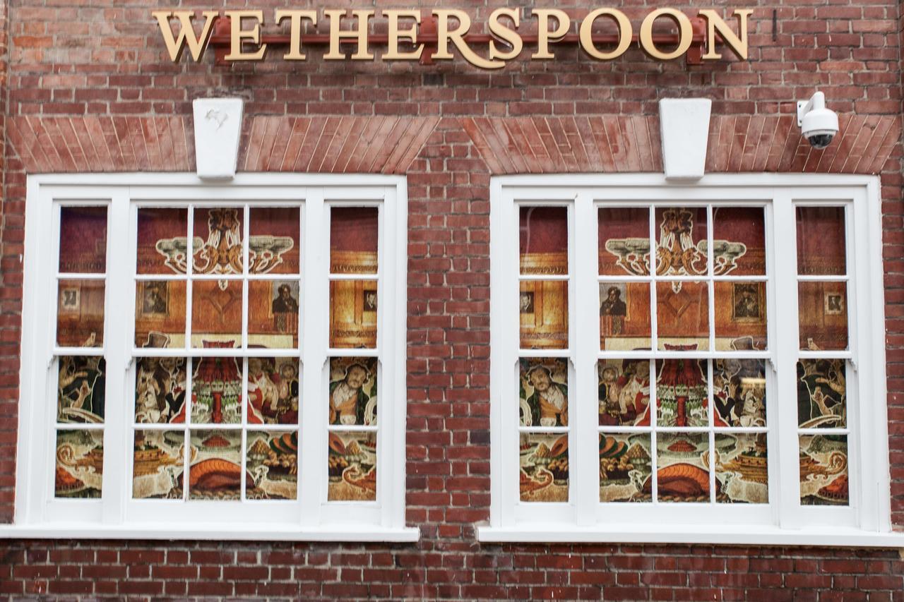 The King'S Head Hotel Wetherspoon 贝克尔斯 外观 照片